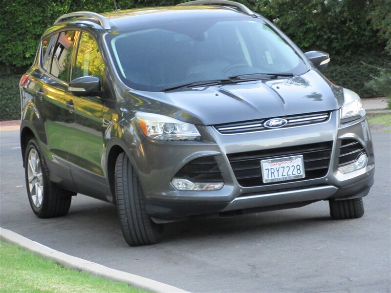 2016 Ford Escape Titanium   - Photo 3 - Sherman Oaks, CA 91423