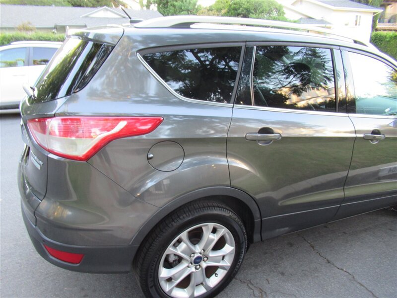 2016 Ford Escape Titanium   - Photo 40 - Sherman Oaks, CA 91423