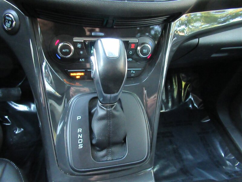 2016 Ford Escape Titanium   - Photo 25 - Sherman Oaks, CA 91423
