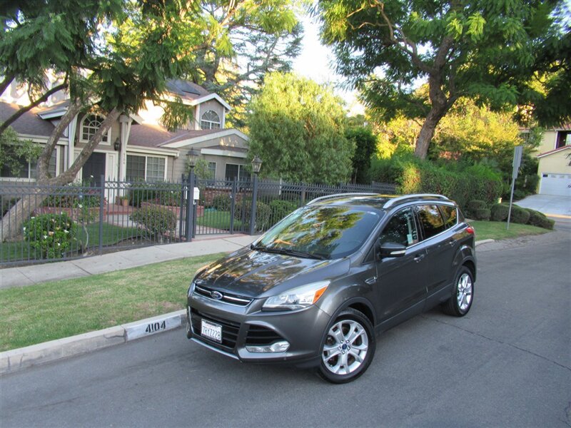 2016 Ford Escape Titanium   - Photo 4 - Sherman Oaks, CA 91423