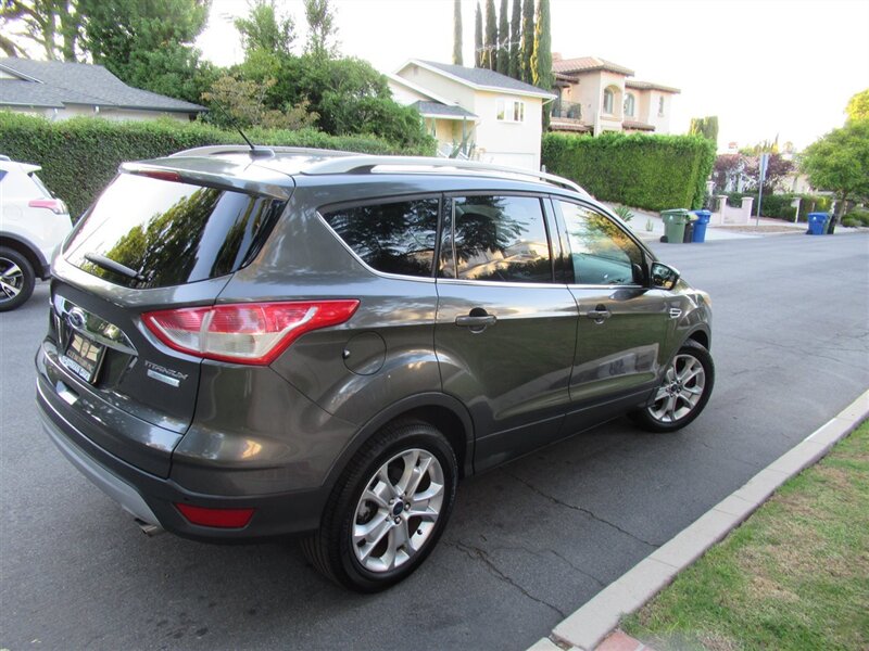 2016 Ford Escape Titanium   - Photo 8 - Sherman Oaks, CA 91423