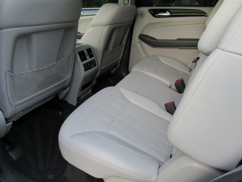 2015 Mercedes-Benz GL 350 BlueTEC   - Photo 27 - Sherman Oaks, CA 91423