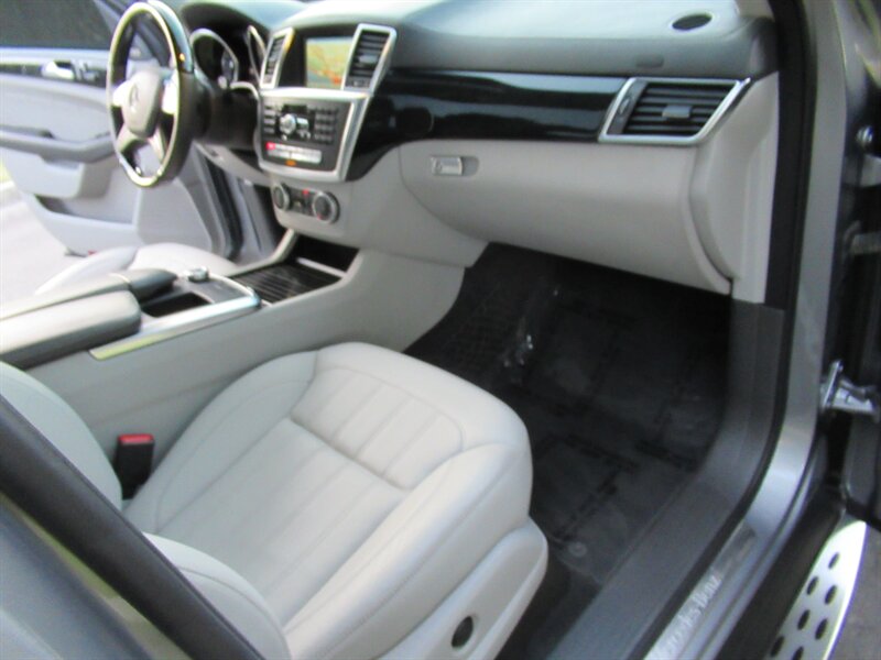 2015 Mercedes-Benz GL 350 BlueTEC   - Photo 36 - Sherman Oaks, CA 91423