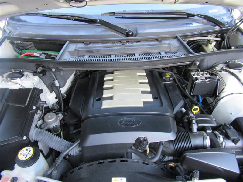 2006 Land Rover Range Rover HSE   - Photo 43 - Sherman Oaks, CA 91423