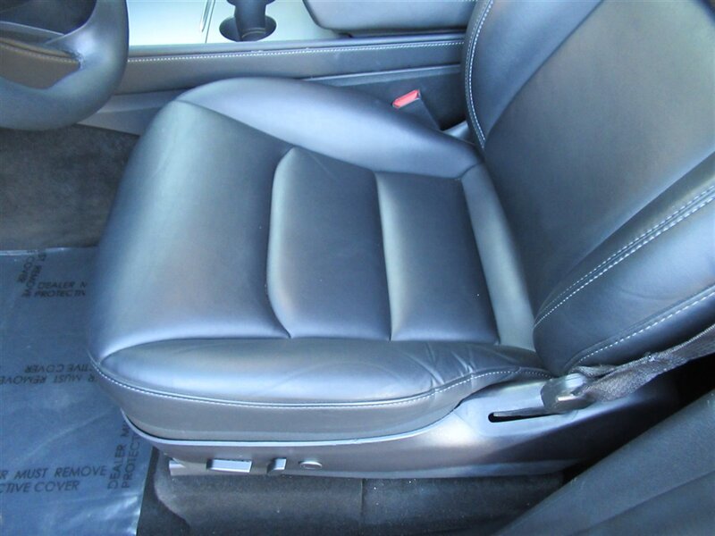 2022 Tesla Model Y Performance   - Photo 21 - Sherman Oaks, CA 91423