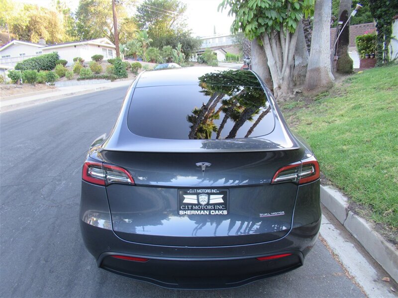 2022 Tesla Model Y Performance   - Photo 36 - Sherman Oaks, CA 91423