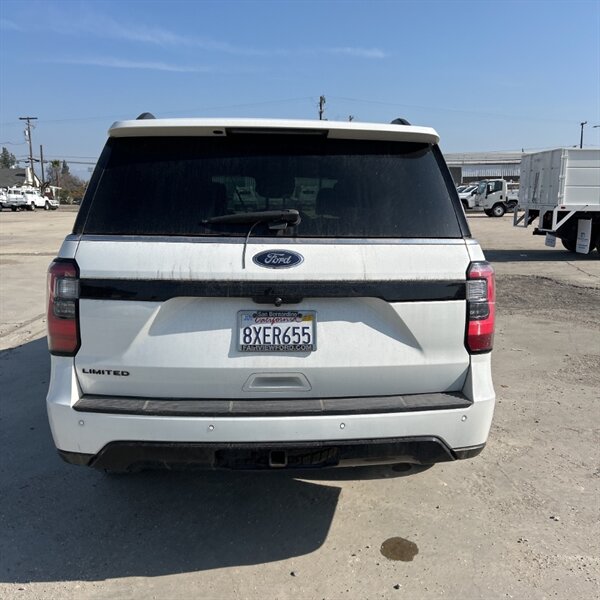 2021 Ford Expedition Limited   - Photo 2 - Sherman Oaks, CA 91423