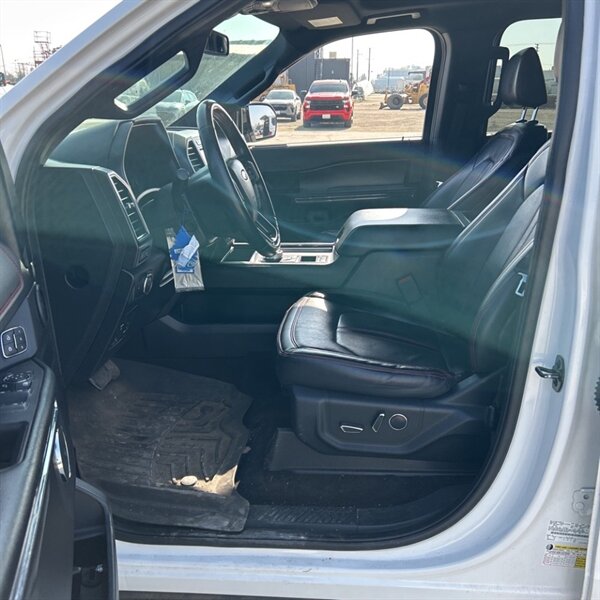 2021 Ford Expedition Limited   - Photo 15 - Sherman Oaks, CA 91423