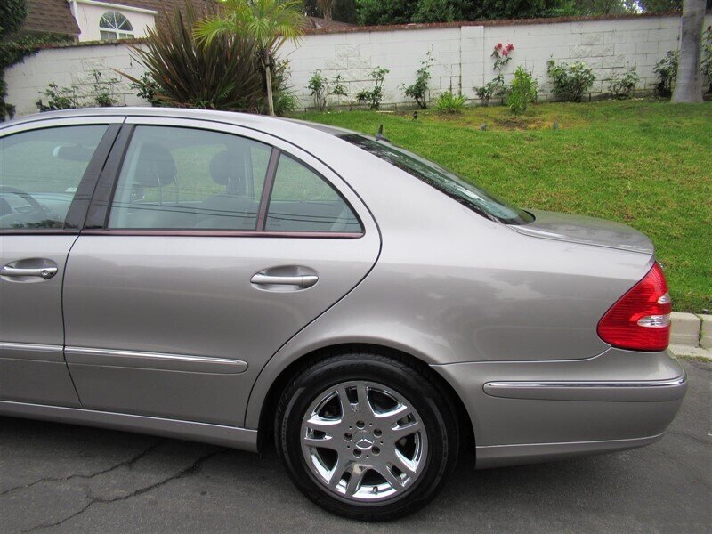 2006 Mercedes-Benz E 350   - Photo 35 - Sherman Oaks, CA 91423