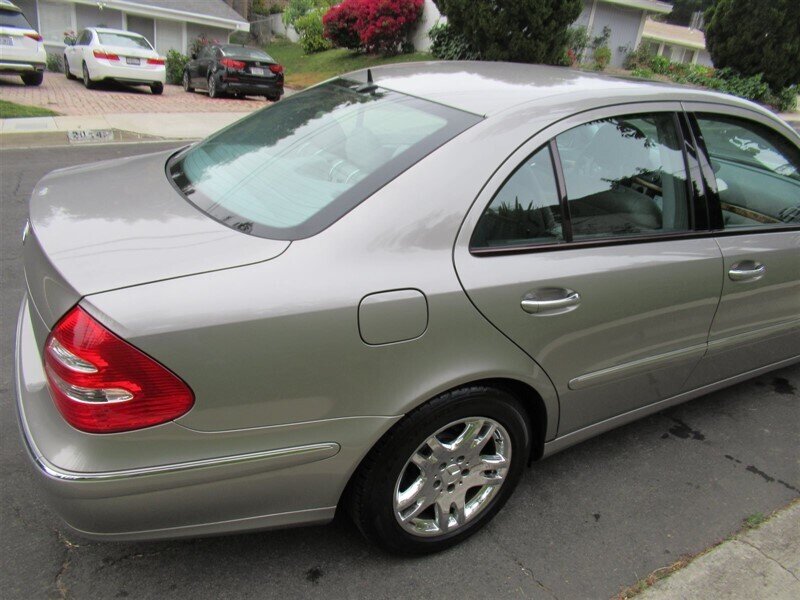 2006 Mercedes-Benz E 350   - Photo 32 - Sherman Oaks, CA 91423