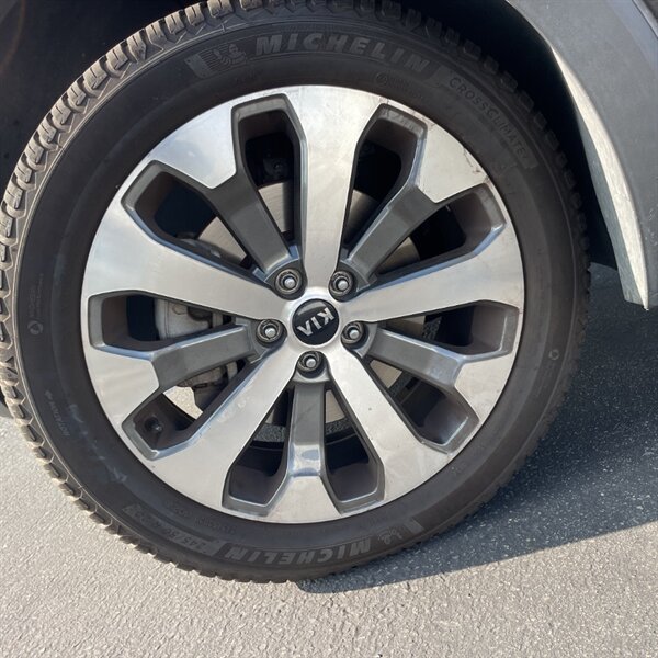 2021 Kia Telluride S   - Photo 21 - Sherman Oaks, CA 91423