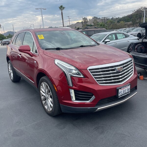 2019 Cadillac XT5 Platinum   - Photo 2 - Sherman Oaks, CA 91423