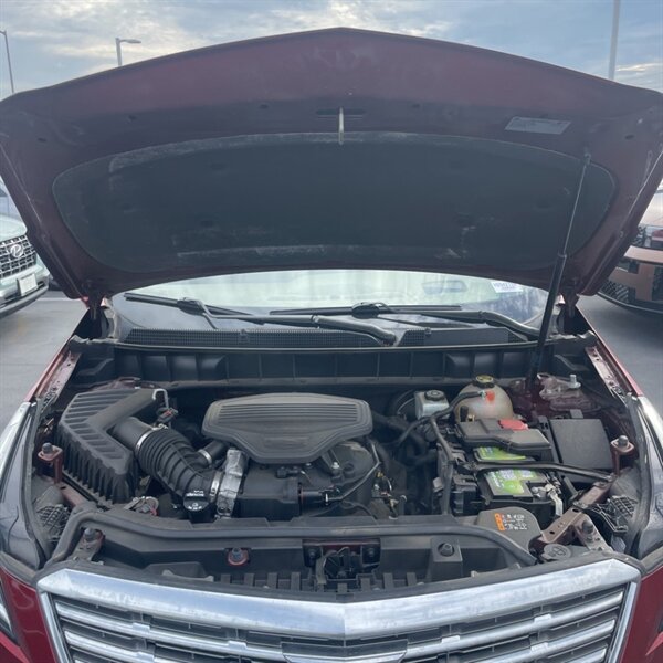 2019 Cadillac XT5 Platinum   - Photo 12 - Sherman Oaks, CA 91423