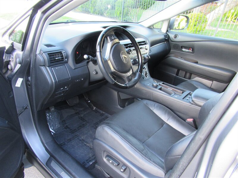 2015 Lexus RX   - Photo 15 - Sherman Oaks, CA 91423