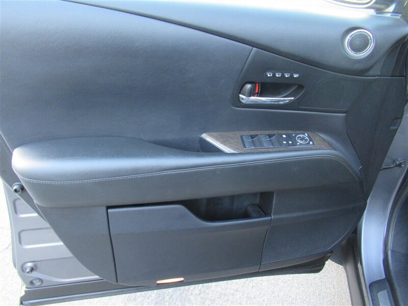 2015 Lexus RX   - Photo 13 - Sherman Oaks, CA 91423