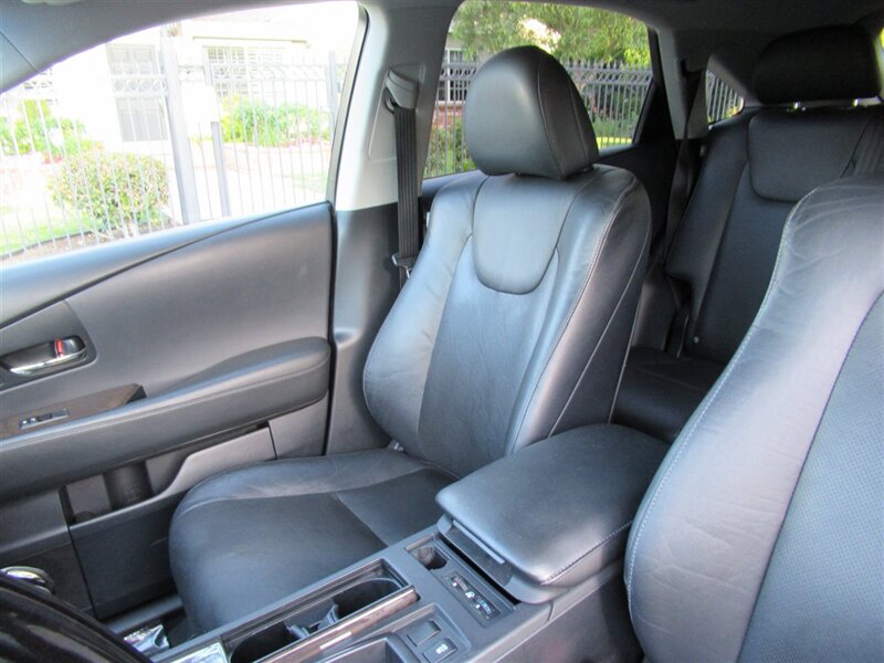 2015 Lexus RX   - Photo 16 - Sherman Oaks, CA 91423