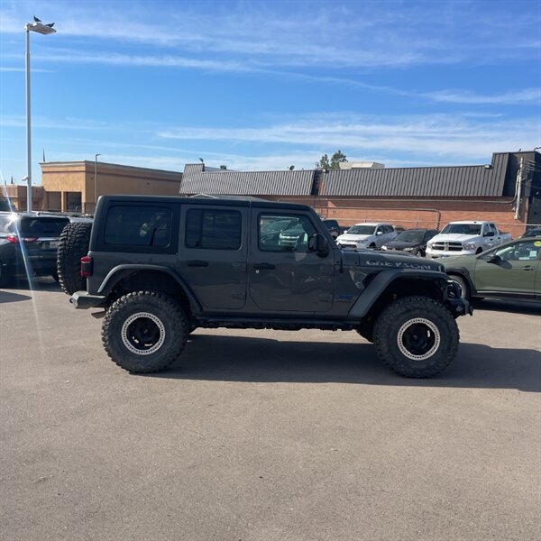 2019 Jeep Wrangler Unlimited Rubicon   - Photo 11 - Sherman Oaks, CA 91423