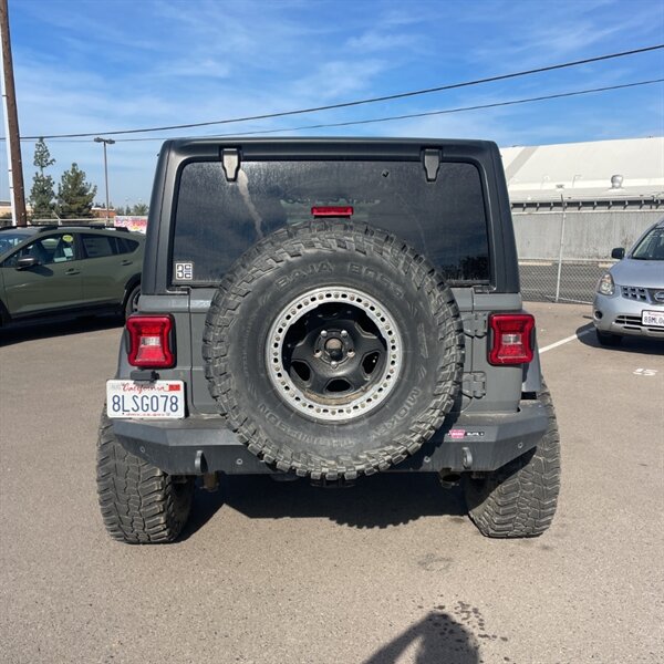 2019 Jeep Wrangler Unlimited Rubicon   - Photo 9 - Sherman Oaks, CA 91423