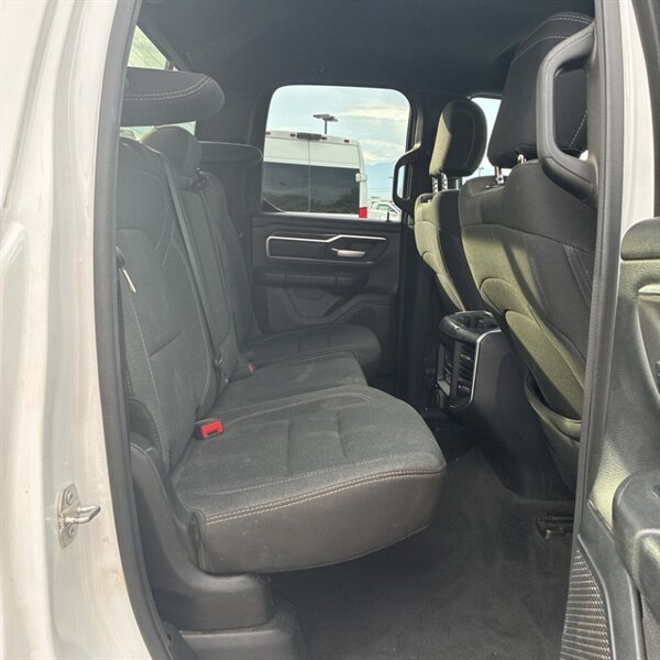 2021 RAM 1500 Big Horn   - Photo 19 - Sherman Oaks, CA 91423