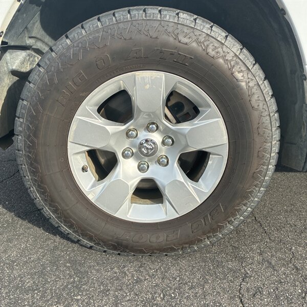 2021 RAM 1500 Big Horn   - Photo 15 - Sherman Oaks, CA 91423