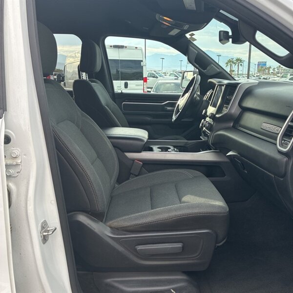 2021 RAM 1500 Big Horn   - Photo 17 - Sherman Oaks, CA 91423