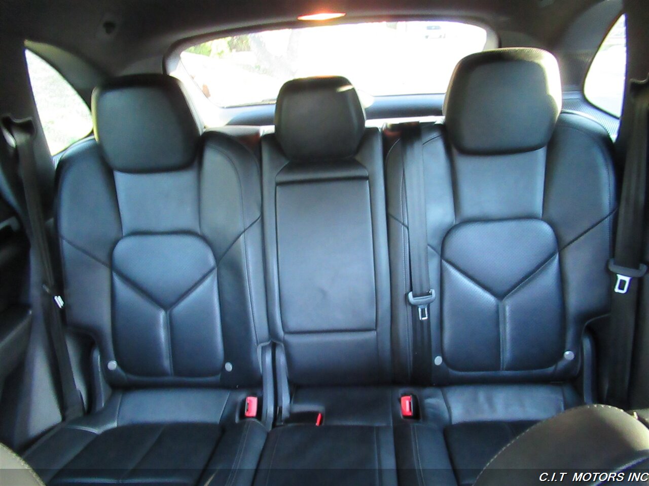 2014 Porsche Cayenne S Hybrid   - Photo 17 - Sherman Oaks, CA 91423