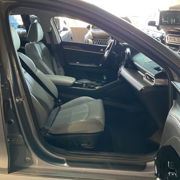 2022 Kia K5 EX   - Photo 15 - Sherman Oaks, CA 91423
