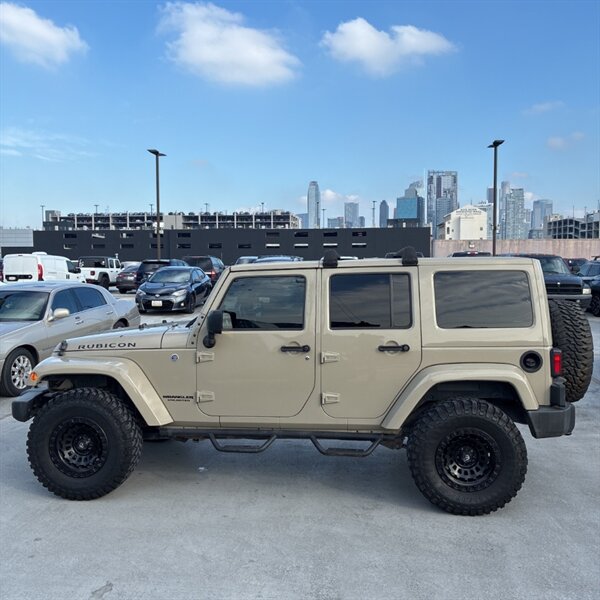 2017 Jeep Wrangler Unlimited Rubicon   - Photo 5 - Sherman Oaks, CA 91423