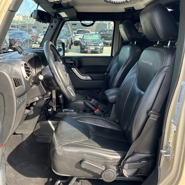 2017 Jeep Wrangler Unlimited Rubicon   - Photo 16 - Sherman Oaks, CA 91423