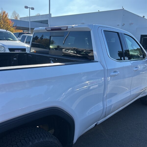 2021 GMC Sierra 1500 SLE   - Photo 8 - Sherman Oaks, CA 91423
