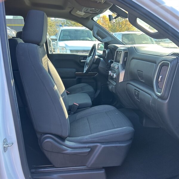 2021 GMC Sierra 1500 SLE   - Photo 15 - Sherman Oaks, CA 91423