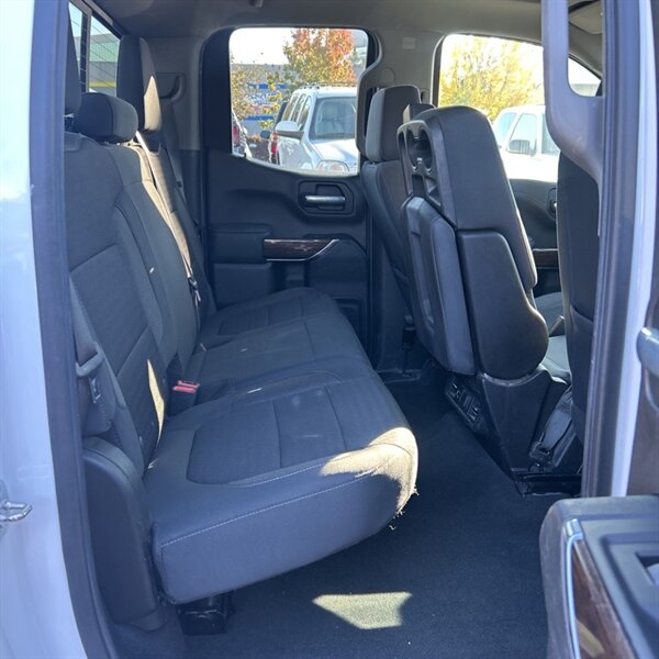 2021 GMC Sierra 1500 SLE   - Photo 16 - Sherman Oaks, CA 91423