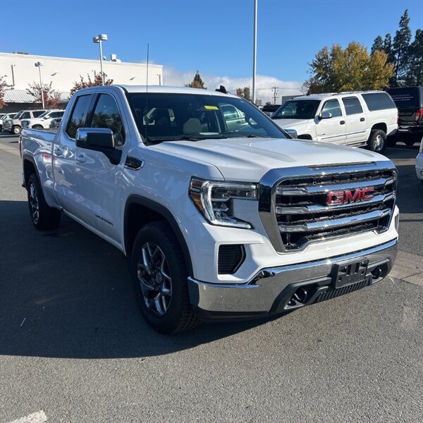 2021 GMC Sierra 1500 SLE   - Photo 6 - Sherman Oaks, CA 91423