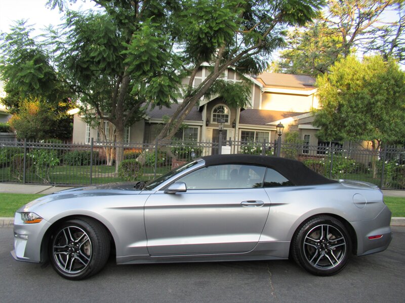 2022 Ford Mustang EcoBoost Premium   - Photo 37 - Sherman Oaks, CA 91423
