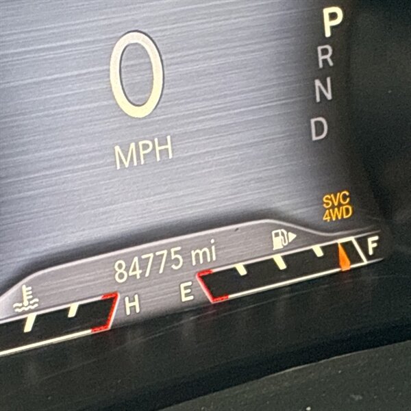 2019 Jeep Cherokee Limited   - Photo 20 - Sherman Oaks, CA 91423