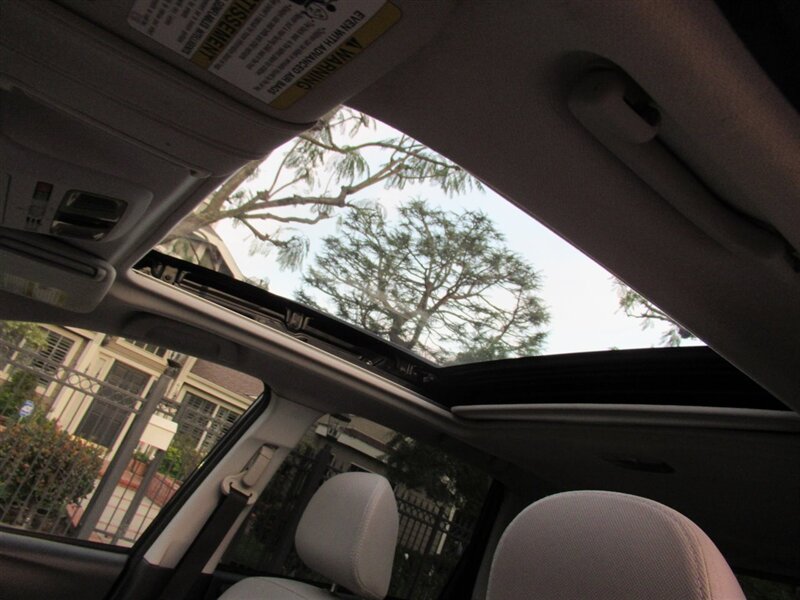 2018 Subaru Forester 2.5i Premium   - Photo 20 - Sherman Oaks, CA 91423