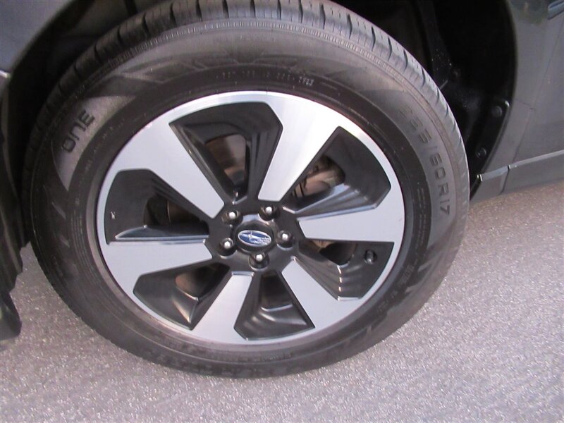 2018 Subaru Forester 2.5i Premium   - Photo 14 - Sherman Oaks, CA 91423