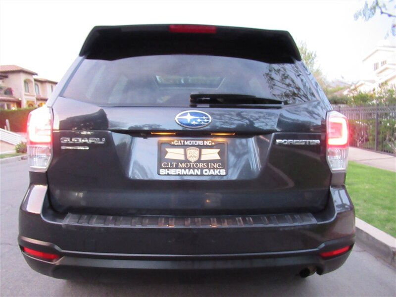 2018 Subaru Forester 2.5i Premium   - Photo 39 - Sherman Oaks, CA 91423