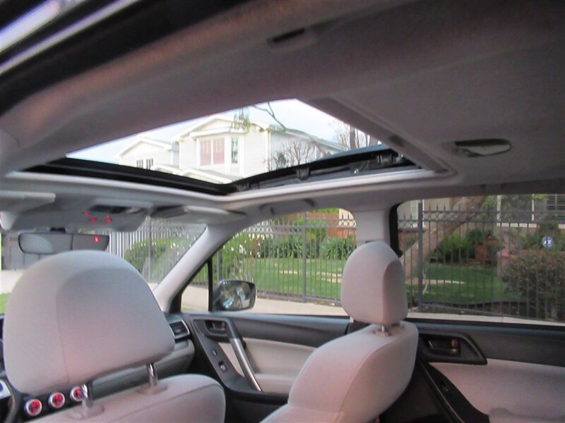 2018 Subaru Forester 2.5i Premium   - Photo 30 - Sherman Oaks, CA 91423