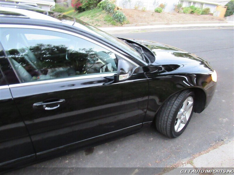 2009 Volvo V70 3.2   - Photo 36 - Sherman Oaks, CA 91423