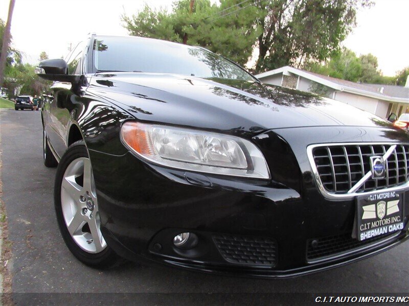 2009 Volvo V70 3.2   - Photo 42 - Sherman Oaks, CA 91423