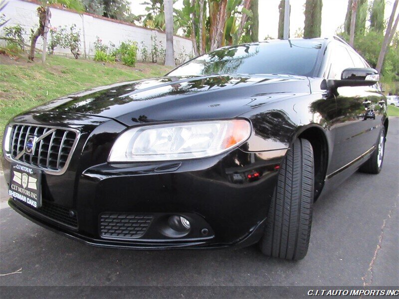 2009 Volvo V70 3.2   - Photo 39 - Sherman Oaks, CA 91423