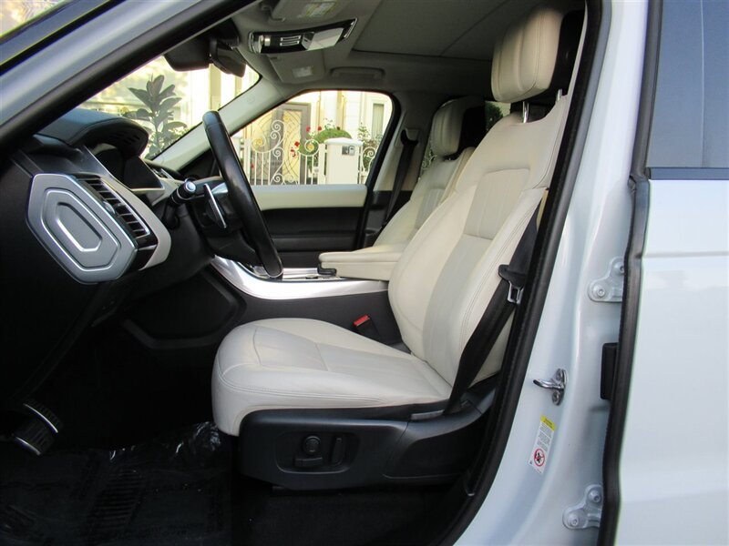 2020 Land Rover Range Rover Sport P525 HSE Dynamic   - Photo 18 - Sherman Oaks, CA 91423