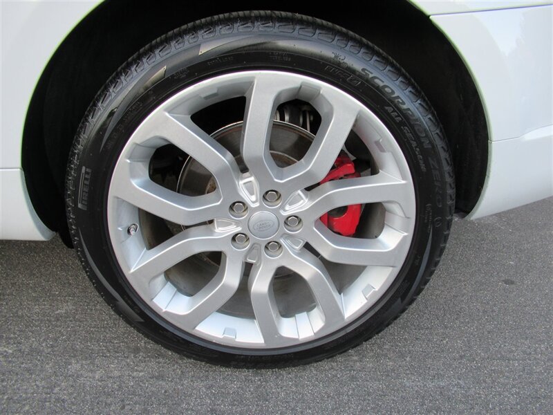 2020 Land Rover Range Rover Sport P525 HSE Dynamic   - Photo 15 - Sherman Oaks, CA 91423