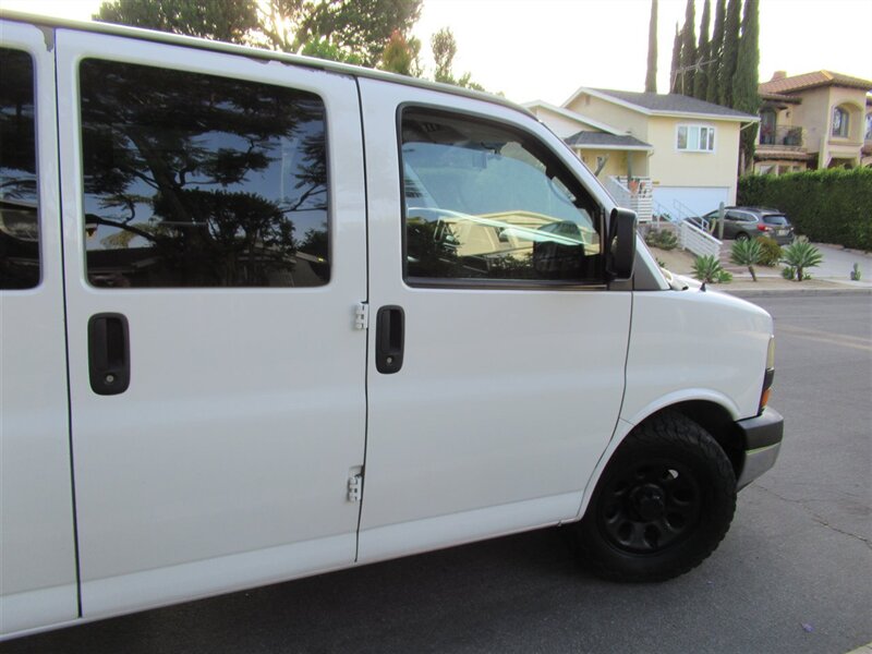 2014 Chevrolet Express LT 1500   - Photo 32 - Sherman Oaks, CA 91423