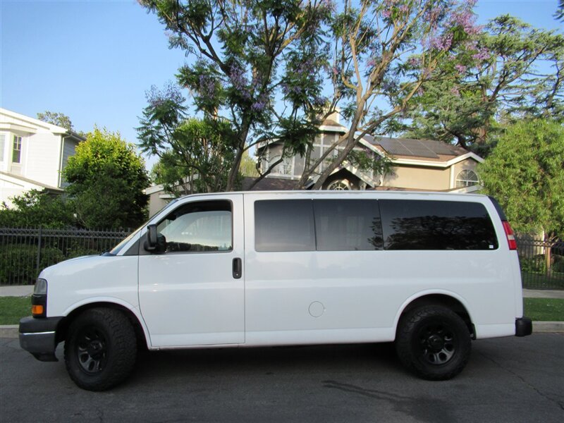 2014 Chevrolet Express LT 1500   - Photo 9 - Sherman Oaks, CA 91423