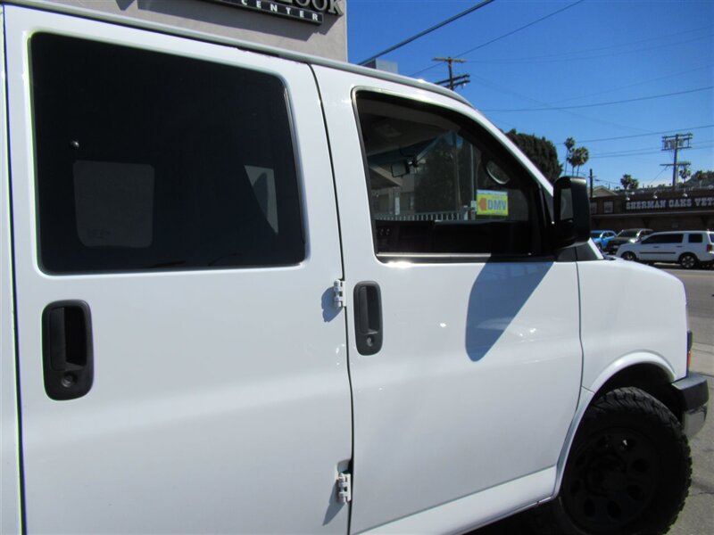 2014 Chevrolet Express LT 1500   - Photo 71 - Sherman Oaks, CA 91423