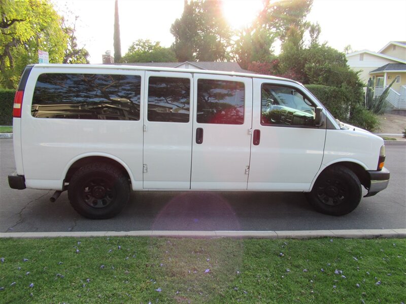 2014 Chevrolet Express LT 1500   - Photo 13 - Sherman Oaks, CA 91423