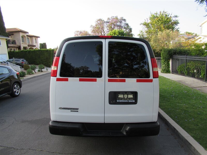 2014 Chevrolet Express LT 1500   - Photo 11 - Sherman Oaks, CA 91423