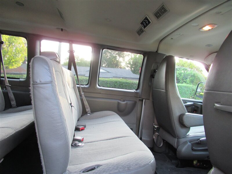 2014 Chevrolet Express LT 1500   - Photo 31 - Sherman Oaks, CA 91423